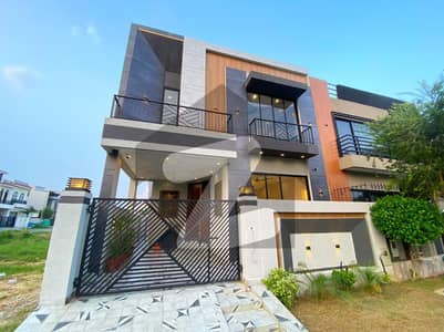 NEAR CARREFOUR MODERN VILLA FOR SALE