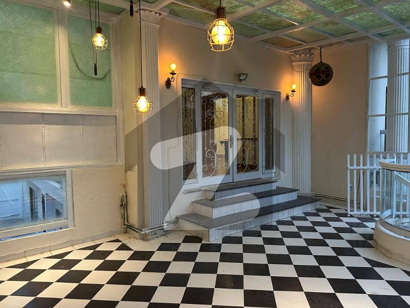 Beautiful 60x90 Triple Storey House in I-8/4 Beautiful 60x90 Triple Storey House in I-8/4