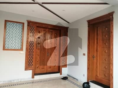 30x60 (7 Marla) House For Rent In G13 Islamabad