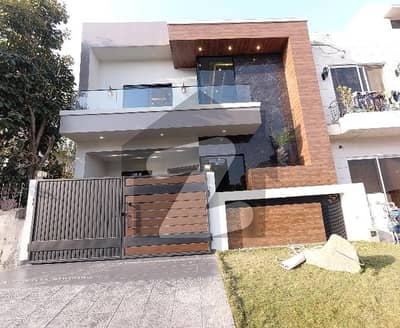 Centrally Located Prime Location House In D-12/1 Is Available For sale