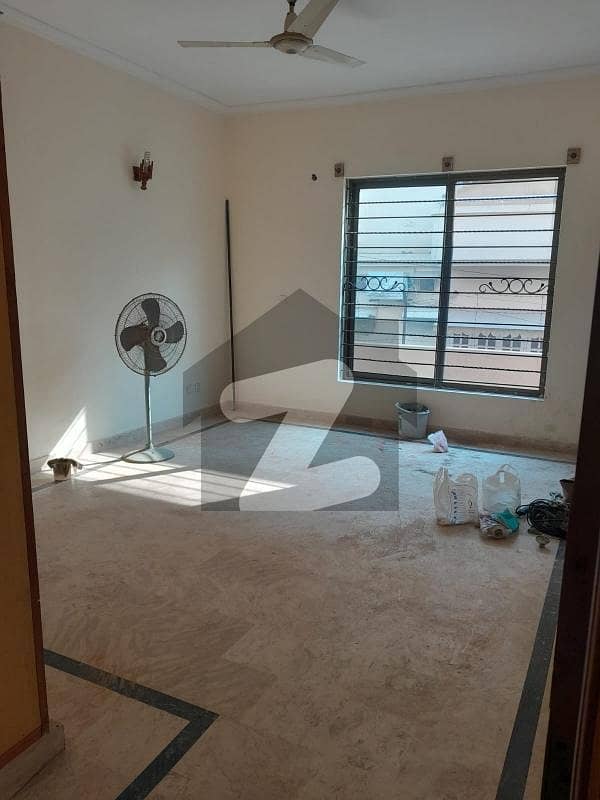 Upper Portion Available For Rent in G11 Upper Portion Available For Rent in G11