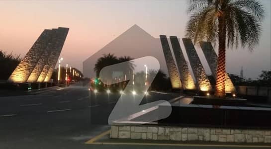 ستارہ سپنا سٹی فیصل آباد میں 15 مرلہ رہائشی پلاٹ 5.25 کروڑ میں برائے فروخت۔