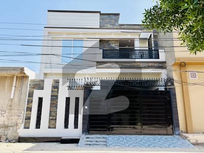 5 Marla Slightly Used House in Gated Street Available For Sale