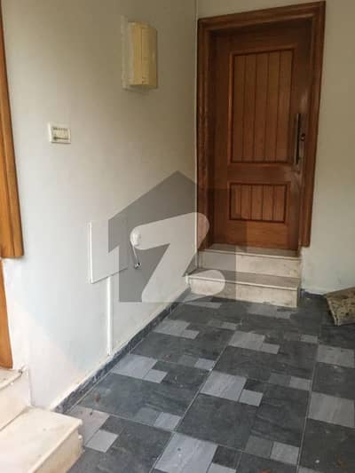 G 11, Investor Price 7 Marla House