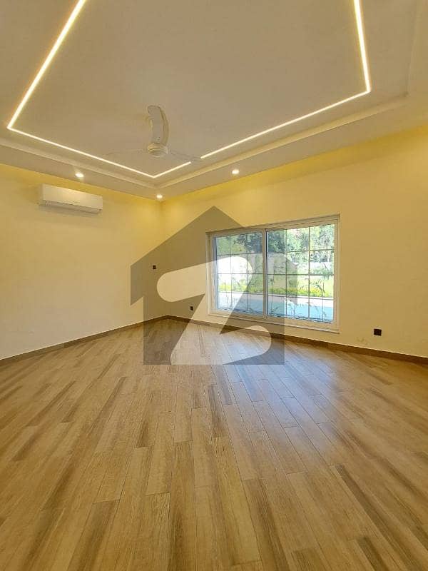 HOUSE FOR RENT IN F6 HOUSE FOR RENT IN F6