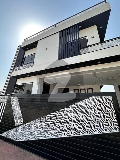 ٹاپ سٹی 1 اسلام آباد میں 2 کمروں کا 10 مرلہ زیریں پورشن 62.0 ہزار میں کرایہ پر دستیاب ہے۔