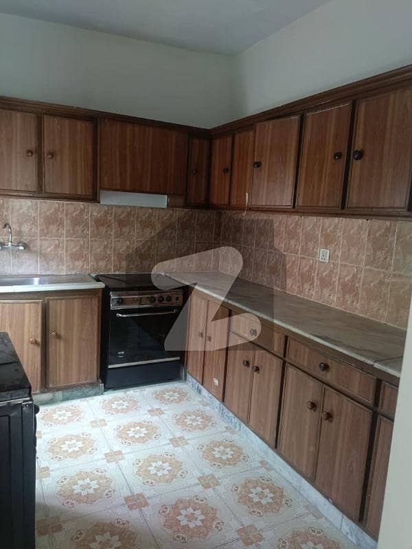 Independent Renovated Upper Portion for Rent Prime Location Independent Renovated Upper Portion for Rent Prime Location