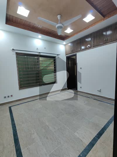 جی