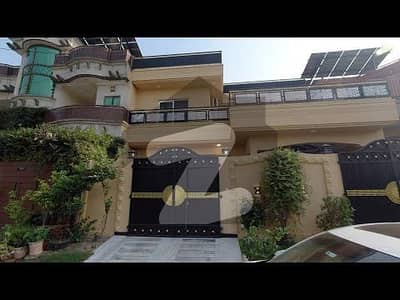 حیات آباد پشاور میں 2 کمروں کا 5 مرلہ مکان 28.0 ہزار میں کرایہ پر دستیاب ہے۔