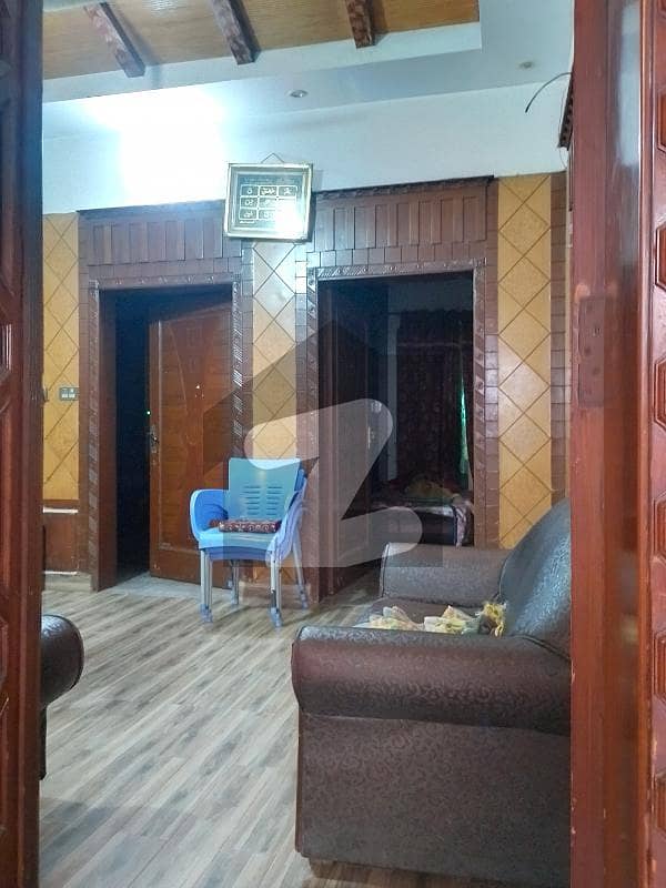 اسماعیل سٹی فیصل آباد میں 4 کمروں کا 5 مرلہ مکان 1.9 کروڑ میں برائے فروخت۔