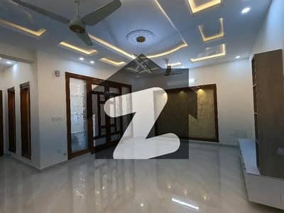 BEAUTIFUL LOCATION INVESTOR PRICE HOUSE FOR SALE