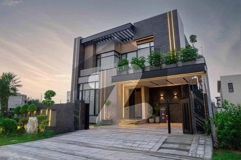 KANAL EYE CATCHING SUPERB LUXURY BUNGALOW FOR SALE KANAL EYE CATCHING SUPERB LUXURY BUNGALOW FOR SALE