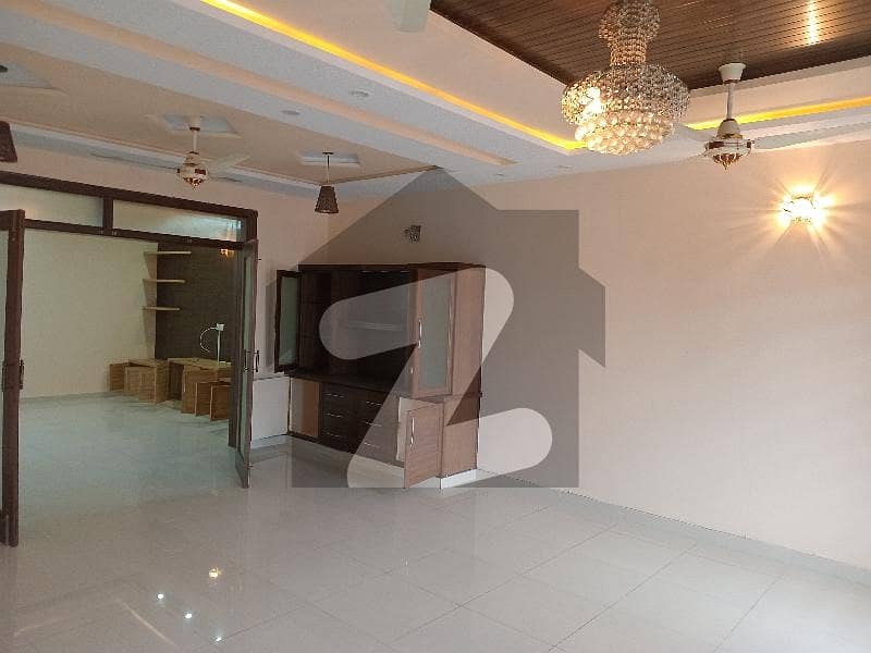 1 Kanal Upper portion Renovated 1 Kanal Upper portion Renovated
