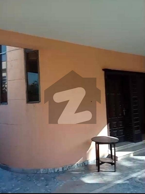 جی ۔ 13 اسلام آباد میں 6 کمروں کا 1 کنال مکان 11.5 کروڑ میں برائے فروخت۔ جی ۔ 13 اسلام آباد میں 6 کمروں کا 1 کنال مکان 11.5 کروڑ میں برائے فروخت۔