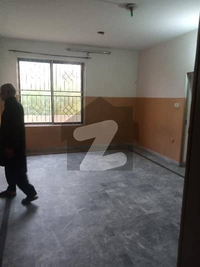 10 Marla 3 Bed Upper Portion For Rent In Pcsir Staff