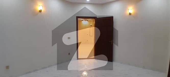 Prime Location 5 Marla Lower Portion In Central Jubilee Town - Block F For rent