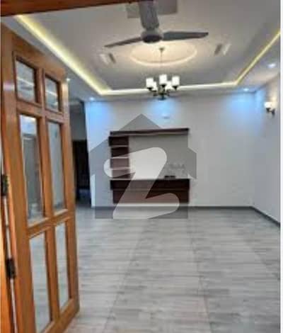 Centrally Located Upper Portion In DHA Defence Phase 2 Is Available For Rent