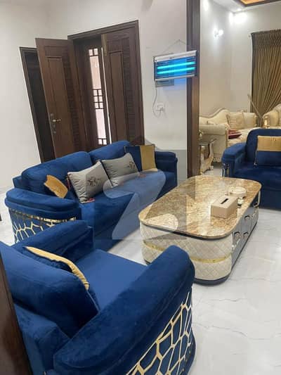 پیراگون سٹی لاہور میں 1 کمرے کا 5 مرلہ زیریں پورشن 37.0 ہزار میں کرایہ پر دستیاب ہے۔ پیراگون سٹی لاہور میں 1 کمرے کا 5 مرلہ زیریں پورشن 37.0 ہزار میں کرایہ پر دستیاب ہے۔