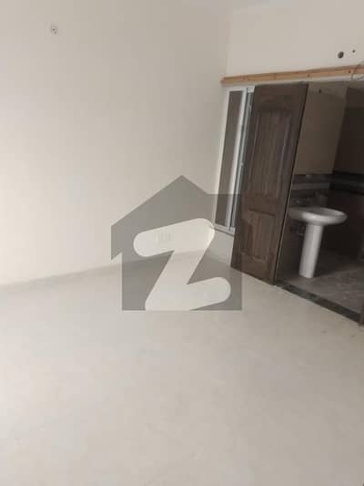 Khayaban e amin 5 marla ground floor flat for rent