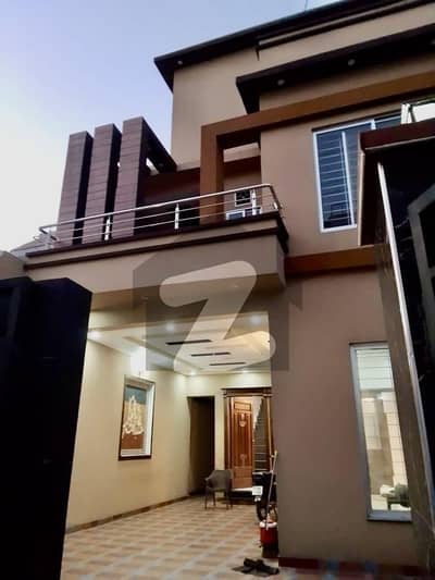 10 Marla Brand New Luxury Modern House With Direct Owner meeting For Sale in Nasheman e Iqbal ph 1 All original picture attached