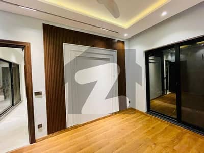 ELLEGENT BUNGLOW ULTRA MODERN PHASE 7 STYLISH FOR RENT 1 KANAL