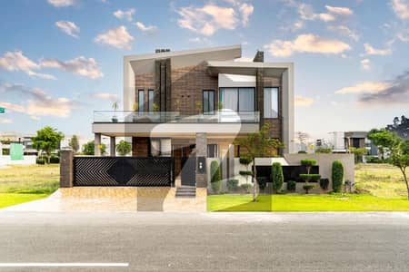 1 Kanal Top Quality Build Luxurious Beautiful Modern Design Villa With Basement For Sale In DHA Lahore Phase 6 Prime Location Read