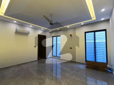 Gorgeous 5 Marla , Independent Full House 4 Bedrooms Available for Rent In Mustafa Town