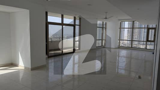 EMAAR OCEANFRONT: SEA FACING 03 BEDROOMS APARTMENT IN PEARL TOWER AVAILABLE FOR SALE