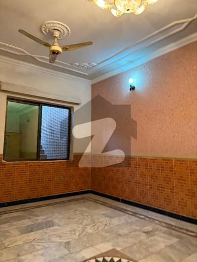 حیات آباد فیز 3 - کے3 حیات آباد فیز 3,حیات آباد,پشاور میں 10 کمروں کا 1 کنال مکان 2.4 لاکھ میں کرایہ پر دستیاب ہے۔ حیات آباد فیز 3 - کے3 حیات آباد فیز 3,حیات آباد,پشاور میں 10 کمروں کا 1 کنال مکان 2.4 لاکھ میں کرایہ پر دستیاب ہے۔