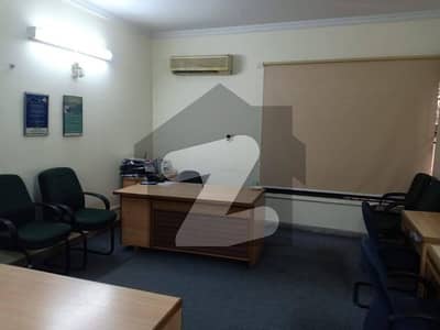 گلبرگ 3 گلبرگ,لاہور میں 7 کمروں کا 2 کنال مکان 35.0 کروڑ میں برائے فروخت۔