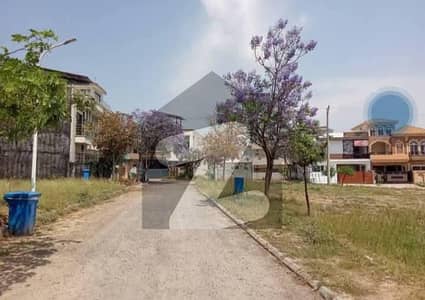 2 kannal commercial plot is available for sale on main bolverd sawan garden