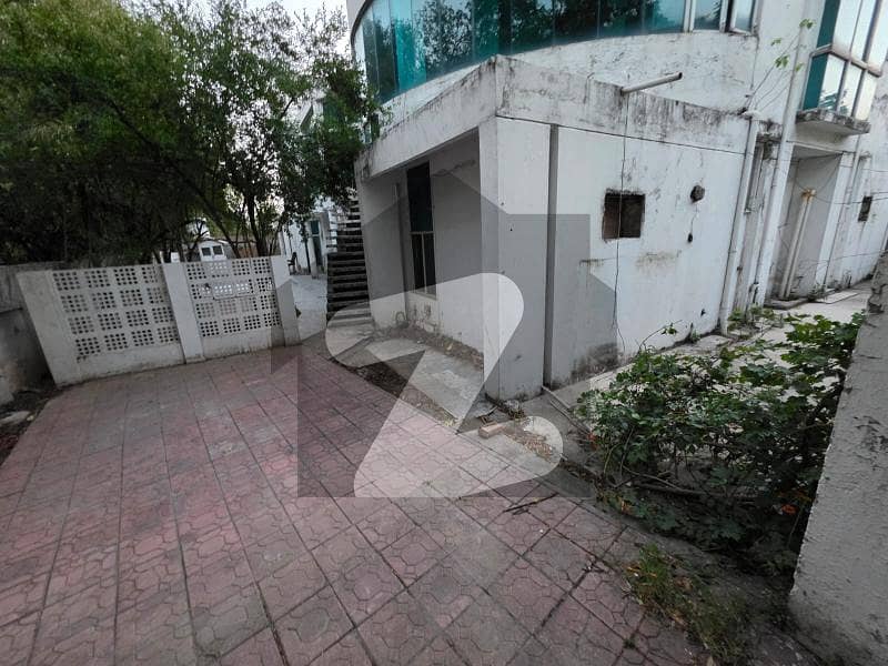 ایف ۔ 7 اسلام آباد میں 5 کمروں کا 1 کنال مکان 38.0 کروڑ میں برائے فروخت۔ ایف ۔ 7 اسلام آباد میں 5 کمروں کا 1 کنال مکان 38.0 کروڑ میں برائے فروخت۔