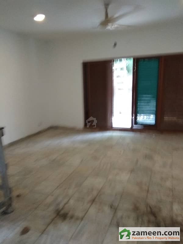 Upper Portion For Rent In Gulberg