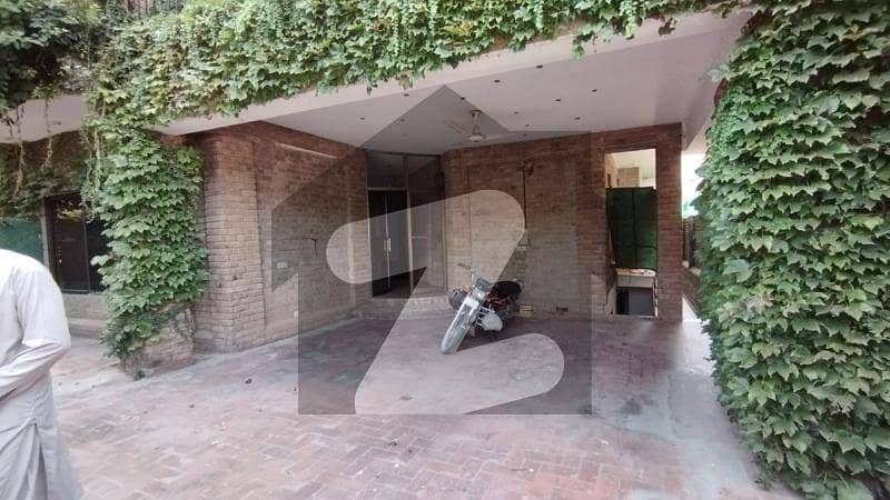 ای ۔ 11/3 ای ۔ 11,اسلام آباد میں 4 کمروں کا 1 کنال زیریں پورشن 2.8 لاکھ میں کرایہ پر دستیاب ہے۔ ای ۔ 11/3 ای ۔ 11,اسلام آباد میں 4 کمروں کا 1 کنال زیریں پورشن 2.8 لاکھ میں کرایہ پر دستیاب ہے۔