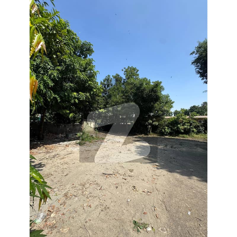 Very Prime Location Plot Available For Sale In Cantt Very Prime Location Plot Available For Sale In Cantt