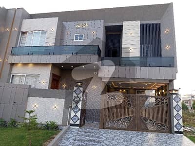 Good Location In DC Colony - Sawan Block House For sale Sized 10 Marla