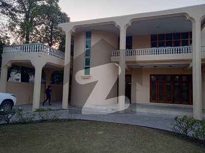 کینٹ لاہور میں 3 کمروں کا 1 کنال بالائی پورشن 1.55 لاکھ میں کرایہ پر دستیاب ہے۔