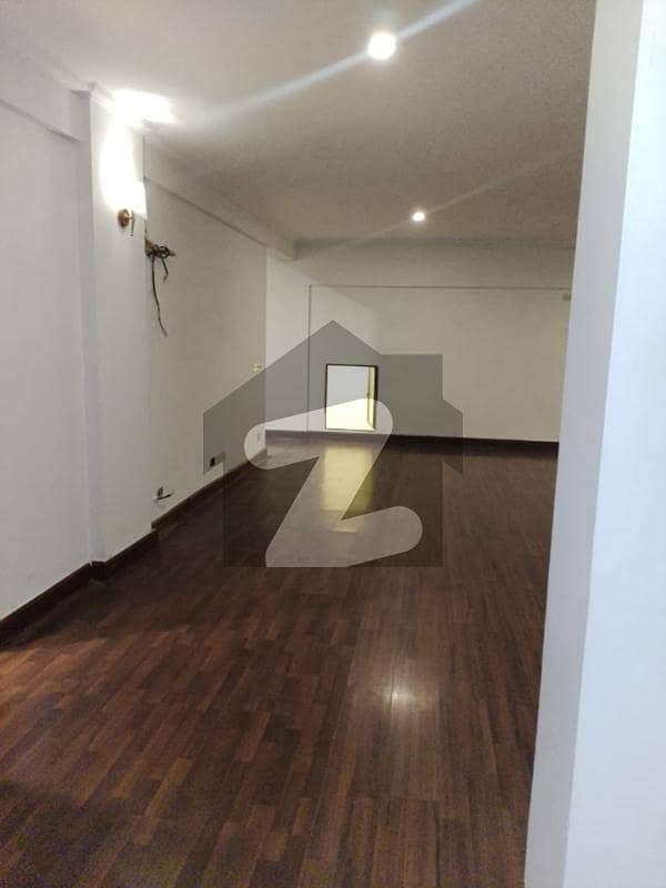 Beautiful Flat for Rent at An Ideal Location