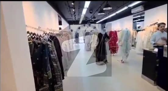 SHOWROOM AVAILABLE FOR RENT