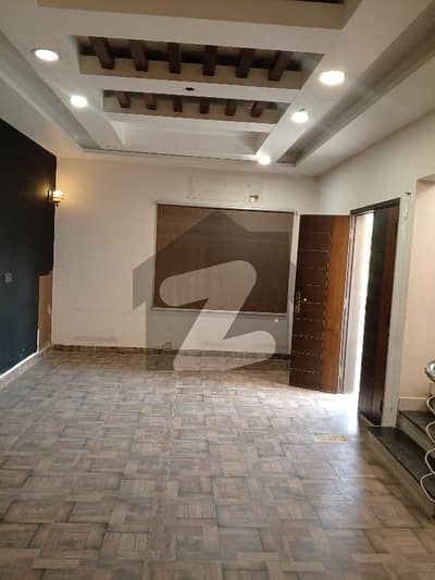 Luxurious Townhouse Available For Sale