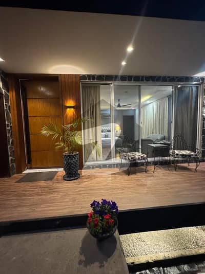 NEAR TO PARK OWNER BUILD HOUSE IN SUIGAS SOCIETY