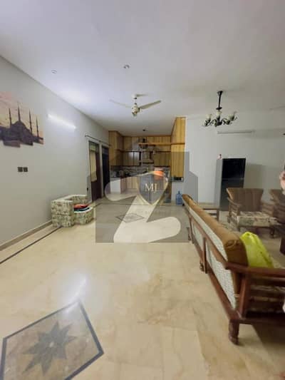 گلشنِ معمار - سیکٹر یو گلشنِ معمار,گداپ ٹاؤن,کراچی میں 11 کمروں کا 18 مرلہ مکان 5.0 کروڑ میں برائے فروخت۔