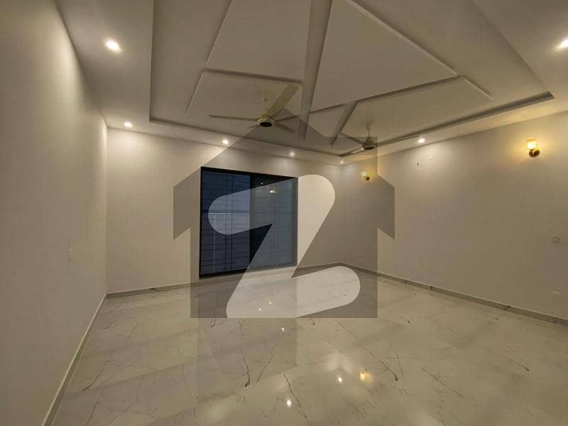 2 Kanal Upper Portion Near Park 2 Kanal Upper Portion Near Park