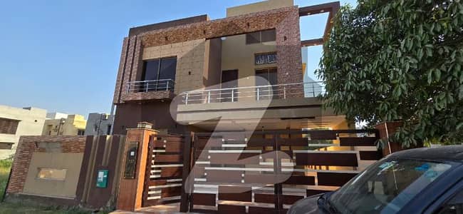 بحریہ ٹاؤن رفیع بلاک بحریہ ٹاؤن سیکٹر ای,بحریہ ٹاؤن,لاہور میں 3 کمروں کا 10 مرلہ بالائی پورشن 65.0 ہزار میں کرایہ پر دستیاب ہے۔