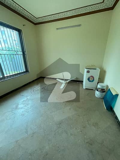 پاکستان ٹاؤن - فیز 1 پاکستان ٹاؤن,اسلام آباد میں 2 کمروں کا 10 مرلہ زیریں پورشن 60.0 ہزار میں کرایہ پر دستیاب ہے۔