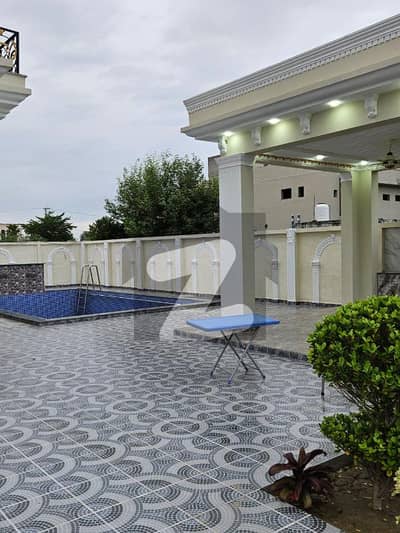 برکی روڈ کینٹ,لاہور میں 4 کمروں کا 2 کنال فارم ہاؤس 4.75 کروڑ میں برائے فروخت۔