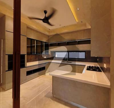 1KANAL UPPER PORTION AVAILABLE FOR RENT