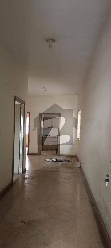 1800sqft