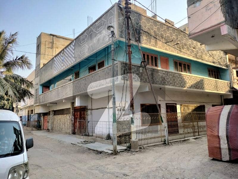 ملیر کالا بورڈ ملیر,کراچی میں 6 کمروں کا 8 مرلہ مکان 2.4 کروڑ میں برائے فروخت۔ ملیر کالا بورڈ ملیر,کراچی میں 6 کمروں کا 8 مرلہ مکان 2.4 کروڑ میں برائے فروخت۔