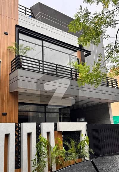 5 MARLA, BRAND-NEW HOUSE FOR SALE